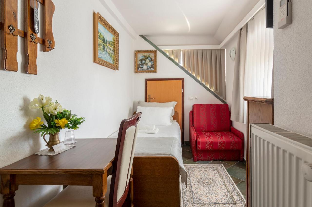 Jagodic Garni Hotel Cerklje na Gorenjskem Exterior foto