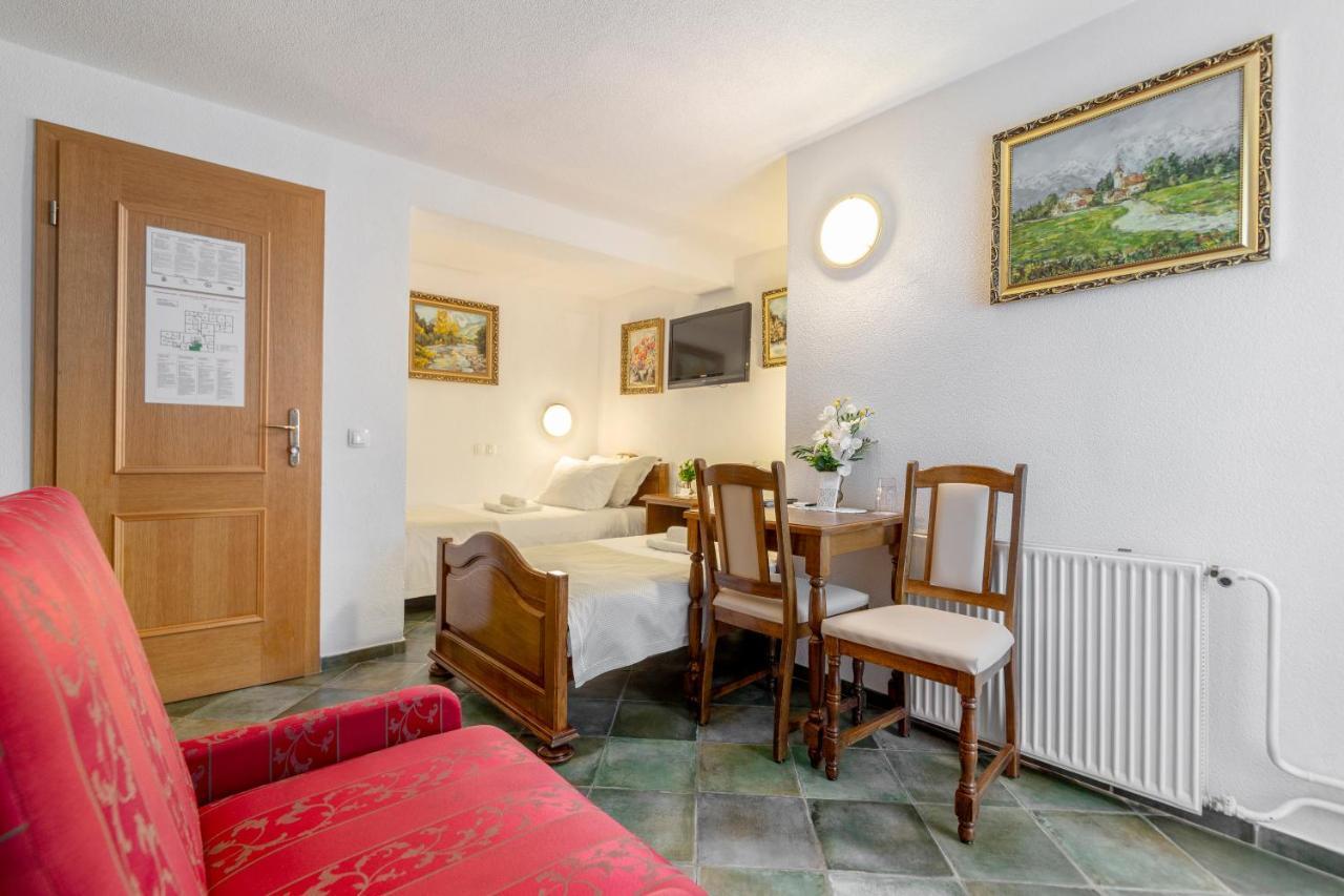 Jagodic Garni Hotel Cerklje na Gorenjskem Exterior foto